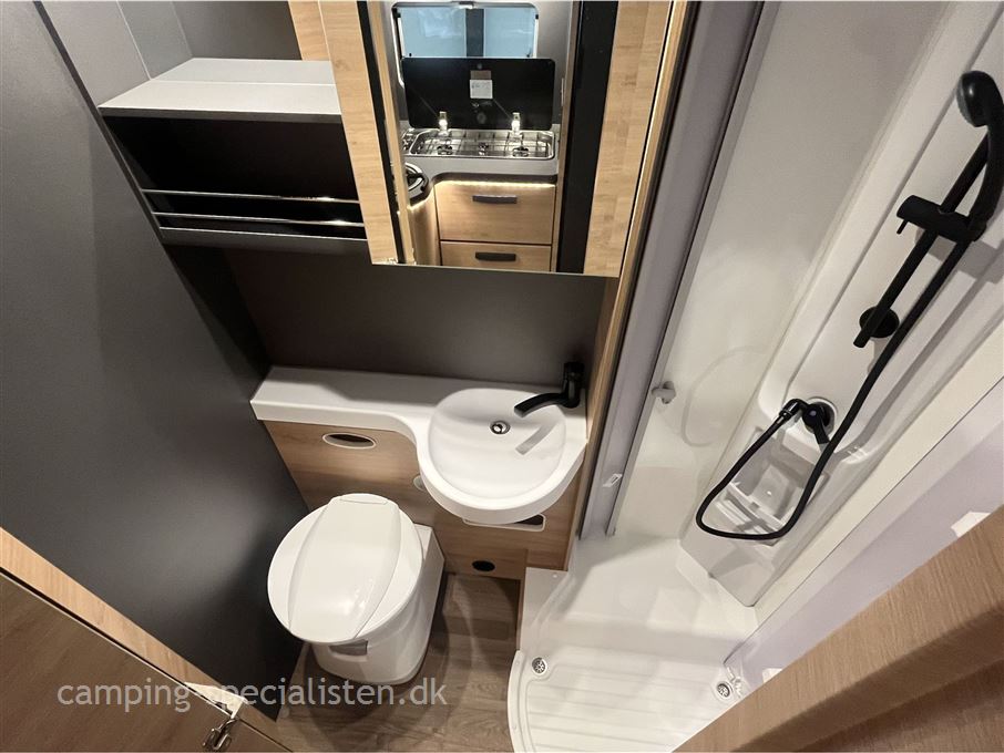 Knaus L!VE TI 700 MEG Platinum Selection